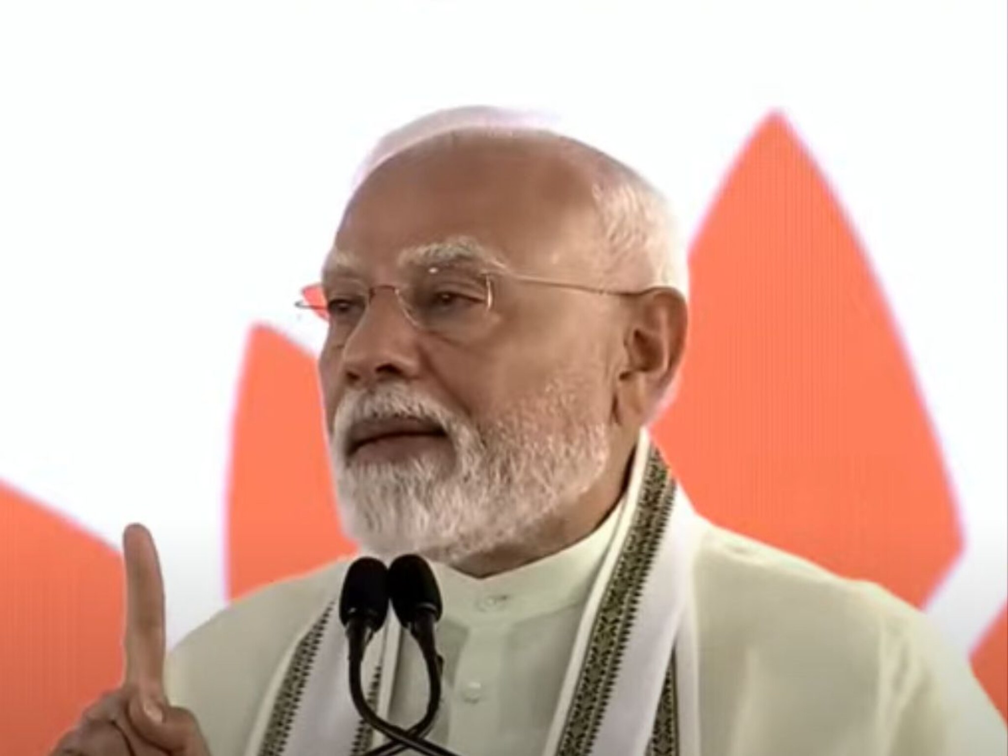 संघ हा महान अक्षय वटवृक्ष, रेशीमबागेत पंतप्रधान मोदींचे कौतुकोद्गार