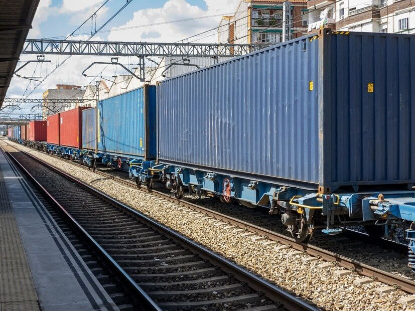 बस्तीमधील रामचंद्र गुप्ता नावाच्या एका व्यापाऱ्याने 2014 साली विशाखापट्टणमच्या इंडियन पोटाश लिमिटेडहून खत मागवलं होतं.