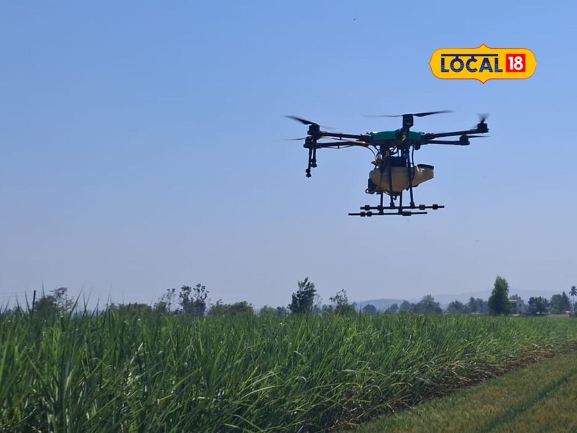 ड्रोन वापराचे फायदे : औषध फवारणीसाठी कृषी ड्रोनच्या वापरामुळे पारंपरिक पद्धतींच्या तुलनेत अल्प वेळात खते आणि कीटकनाशकाची फवारणी शक्य होते.बदलत्या हवामानात पिकांवर किडीचा प्रादुर्भाव वाढतो आहे. याचा फटका उत्पादनास बसतो. उत्पादनात होणारी घट रोखण्यासाठी किडीचा प्रादुर्भाव ओळखून जलद फवारणी फायदेशीर ठरते.