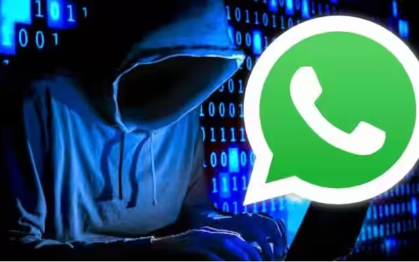 लोक फोटो स्कॅमरमध्ये सहजपणे का अडकतात? : बहुतेक लोक व्हॉट्सअॅपवर लगेच फोटो डाउनलोड करतात. फोटो कसा असेल आणि त्यांचा डेटा हॅक झाला तर काय होईल याचा लोक क्वचितच विचार करतात. डाउनलोड करताना, तुमच्या फोनमध्ये एक सापळा रचला जातो. फोटो स्कॅम करण्यापूर्वी, स्कॅमर तुमच्याकडून कोणत्याही प्रकारचा ओटीपी किंवा मेसेज मागत नाहीत. यूझरने फोटो डाउनलोड करताच, त्याचे मोबाईल स्टोरेज, संपर्क, मेसेज किंवा अगदी बँकेशी संबंधित माहिती देखील मिळवली जाते.