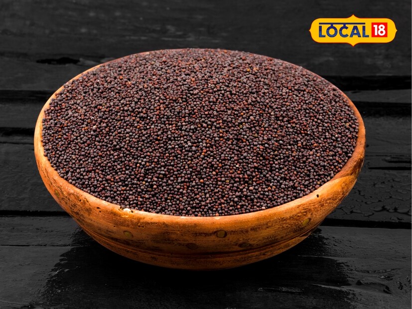  त्यात अँटी-बॅक्टेरियल आणि अँटीफंगल गुणधर्म आहेत. भारतात साधारणपणे दोन प्रकारच्या मोहरीचा वापर केला जातो. पहिली काळी मोहरी आणि दुसरी पिवळी मोहरी म्हणतो.