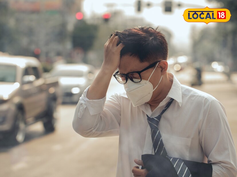  यापासून बचाव करण्यासाठी तुम्ही काही साधे घरगुती उपाय करू शकता. जास्त पाणी प्या आणि दिवसातून किमान 3-4 लिटर पाणी प्या. कोमट पाण्याऐवजी थंड (पण बर्फाशिवाय) पाणी पिणे फायदेशीर राहील. शिकंजी, बेल शरबत, ताक, नारळ पाणी आणि कैरीचे पन्हे यांसारखी घरगुती पेये शरीराला थंडावा देतात आणि इलेक्ट्रोलाइट्सची कमतरता भरून काढतात.