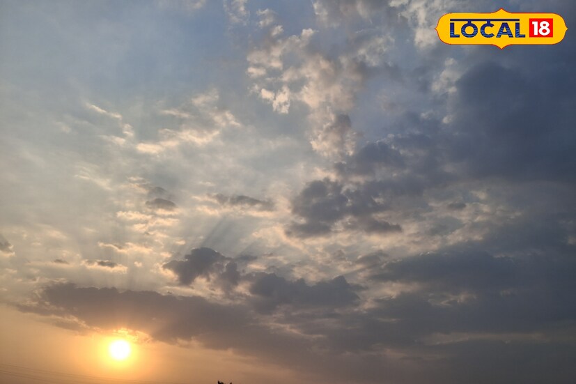 सांगली जिल्हामध्ये उन्हाचा चटका चांगलाच वाढला आहे. पुढील 24 तासात कमाल तापमान 40 अंश सेल्सिअस राहिल तर किमान तापमान 25 अंश सेल्सिअस इतके असेल. आकाश निरभ्र राहणार असून वाढत्या उष्णतेमुळे पिकांची काळजी घेण्याचे आवाहन शेतकऱ्यांना केले आहे.