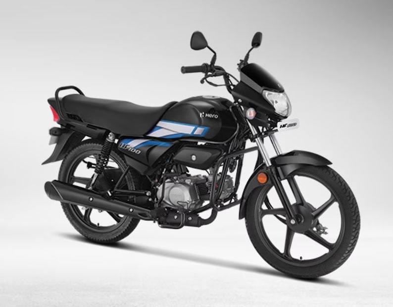 इंजिन आणि पॉवर : इंजिनबद्दल बोलायचे झाले तर, HF100 मध्ये 97.2cc एअर-कूल्ड, सिंगल सिलेंडर इंजिन आहे जे 8.02hp पॉवर आणि 8.05Nm टॉर्क जनरेट करण्यास सक्षम आहे. ते 4-स्पीड गिअरबॉक्सशी जोडलेले आहे. हे इंजिन लहान आहे पण त्याची कामगिरीही चांगली आहे. 