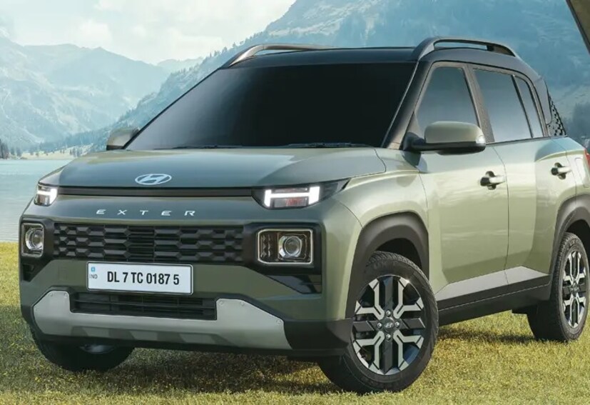 Hyundai Exter

कमी बजेटमध्ये आणखी एका चांगला पर्याय म्हणून Hyundai Exter आहे. ही एसयूव्ही तुम्हाला पेट्रोल, सीएनजी व्हर्जनमध्ये सुद्धा मिळेल. या एसयुव्हीची सुरुवाती किंमत ६ लाखांपासून सुरू होते. Hyundai Exter च्या सर्व व्हेरिएंटमध्ये 6 एअरबॅग्ज आहेत. जे प्रवाशांच्या सुरक्षिततेच्या दृष्टीने सर्वोत्तम आहे. 