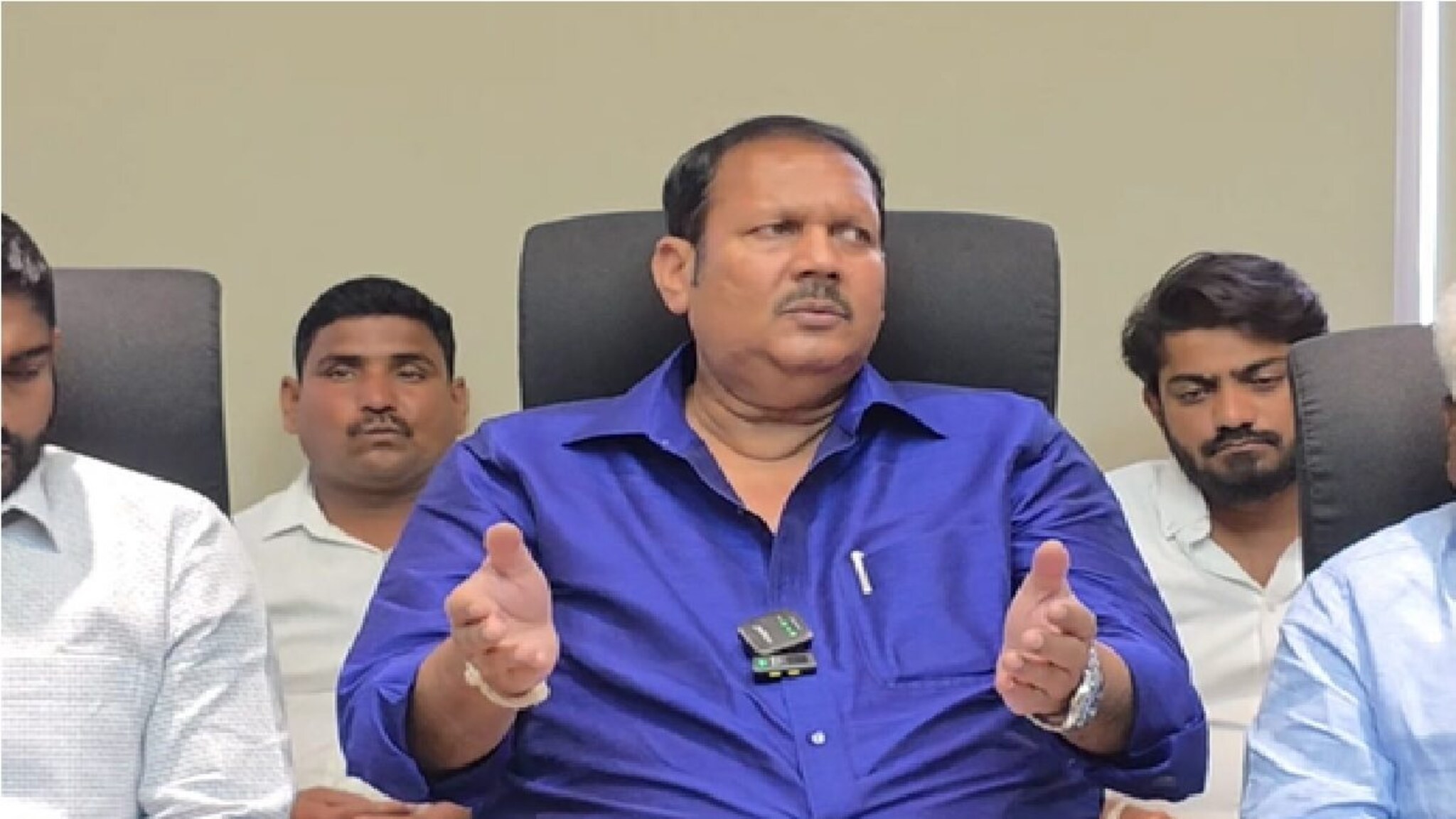 शिवाजी महाराजांसमोर राज्यपाल कोण? महापौर बंगल्यात स्मारक झालंच ना, उदयनराजे आक्रमक