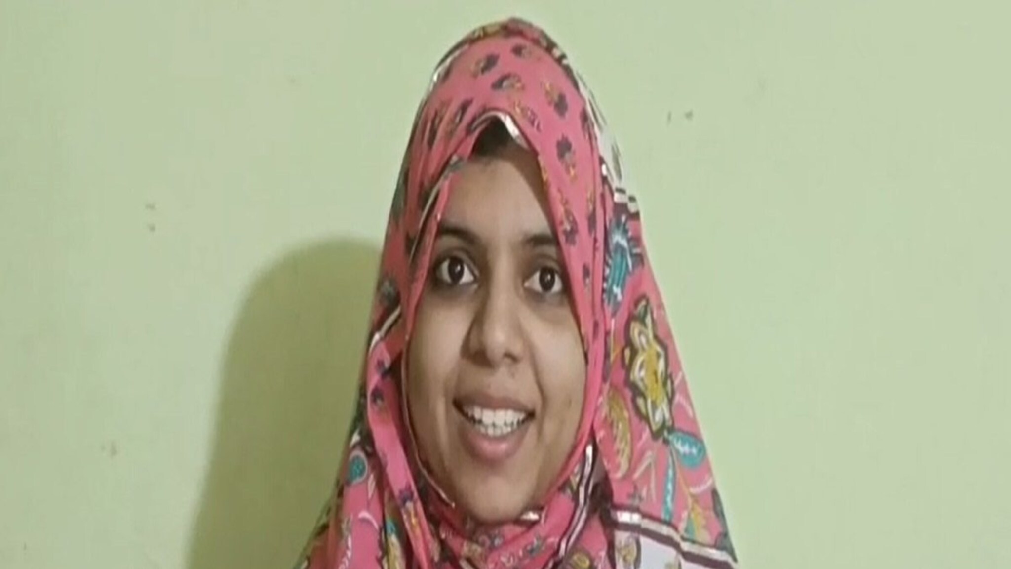 वडील रिक्षा चालक, जिल्हा परिषद शाळेतून शिक्षण, महाराष्ट्रातील पहिली मुस्लीम मुलगी झाली IAS