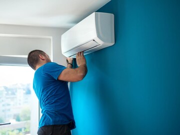 AC स्विचने बंद करावा की रिमोटने? एका चुकीमुळे होऊ शकतात 4 मोठे नुकसान