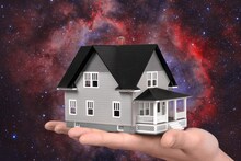 घर खरेदी करताना या वास्तू नियमांना फाटा दिला तर घाट्यात! अडचणी पाठ सोडणार नाहीत