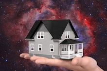 Vastu Tips: घर खरेदी करताना या वास्तू नियमांना फाटा दिला तर घाट्यात! अडचणी पाठ सोडणार नाहीत