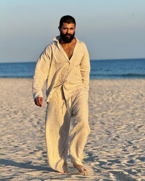 या पोस्टमधून विजय देवरकोंडासाठी रश्मिकाचं खास टोपणनाव 'विज्जू' समोर आलं आहे.