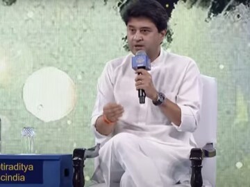 News18