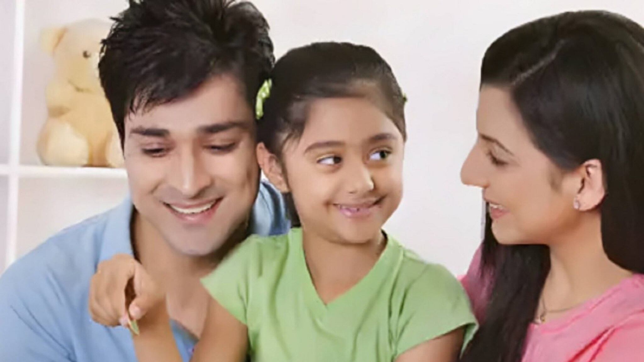 सुकन्या समृद्धी योजनेत दरवर्षी ₹1.5 लाख गुंतवल्यास मॅच्योरिटीवर किती अमाउंट मिळेल? पाहा गणित