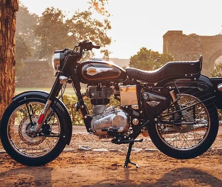 तिसरे म्हणजे, डिझेल इंजिन पेट्रोल किंवा इलेक्ट्रिक इंजिनपेक्षा कमी ऊर्जा निर्माण करतात. यामुळे इंजिनचा RPM कमी होतो. या गोष्टी टाळण्यासाठी कंपन्या फक्त पेट्रोल, गॅसोलीन किंवा इलेक्ट्रिक इंजिन वापरतात.