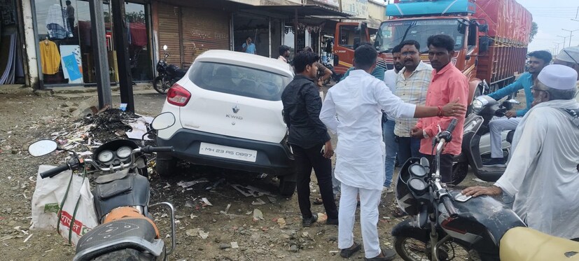 या सर्व वाहनांना धडक दिल्यानंतर हा कंटेनर केजकडून पुढे अंबाजोगाईकडे निघून गेला होता.