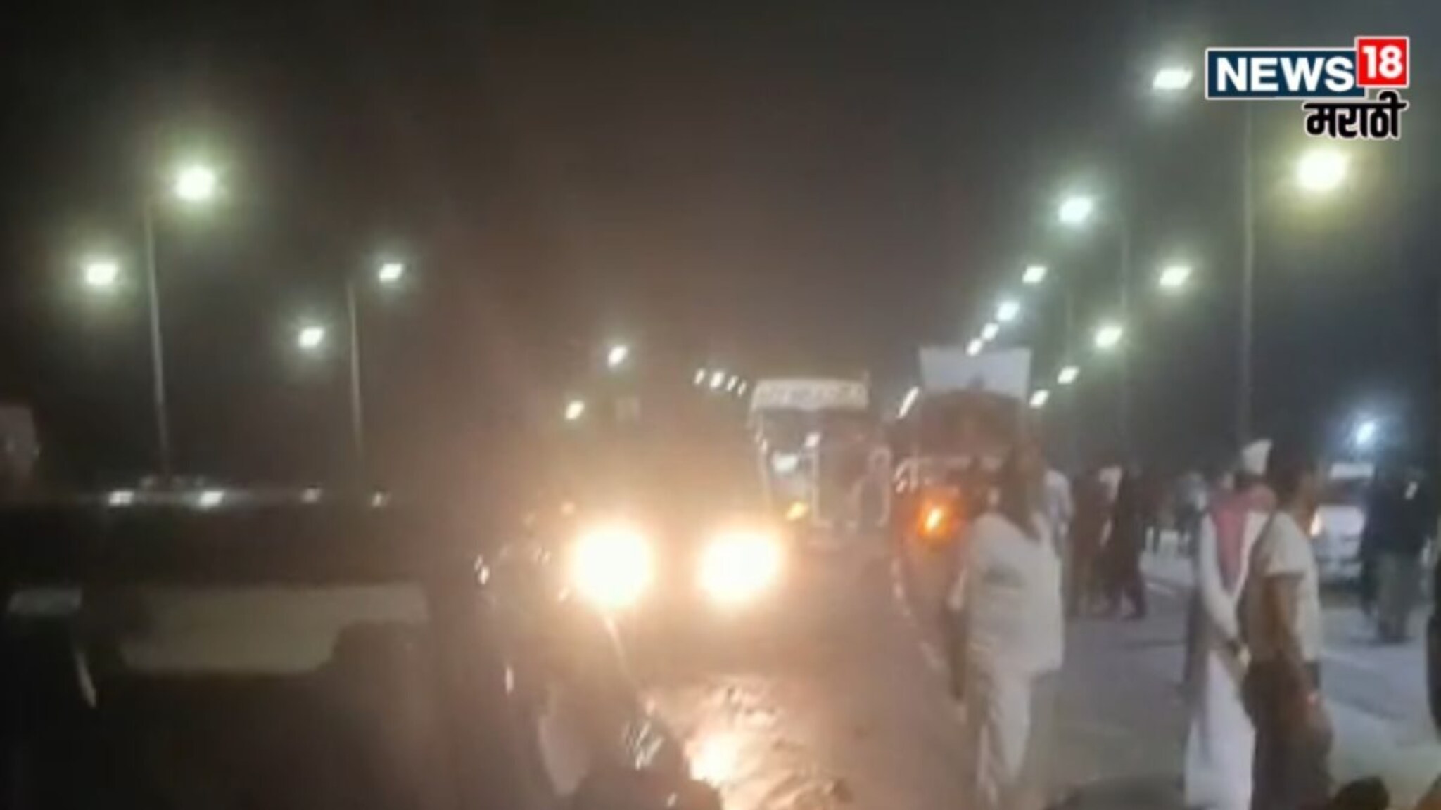 Beed : बीडमध्ये रक्ताचा सडा! भीषण अपघातात 6 जणांचा जागीच मृत्यू, महामार्गावर मृतदेहांचा खच