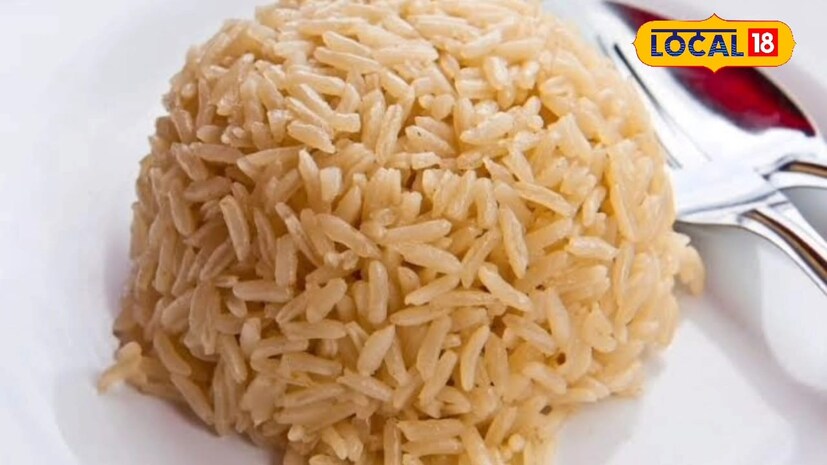  व्हाईट राईस पेक्षा ब्राऊन राईस हा चांगला असतो पण तो सर्वसामान्य नागरिकांना परवडत नाही कारण की तो थोडासा महाग येतो त्यामुळे तुम्ही जरी वाईट राईस खात असाल तरी तो प्रमाणात खावा आणि सर्व गोष्टी त्यामध्ये असल्या पाहिजे.