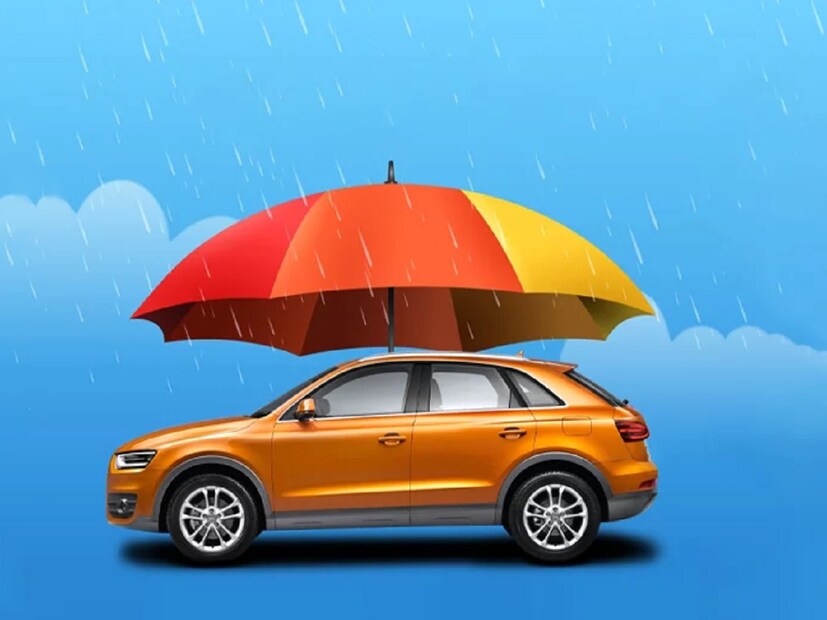 Monsoon Car Care:  देशातील अनेक राज्यांमध्ये मुसळधार पाऊस पडत आहे. मुसळधार पावसामुळे रेड अलर्ट जारी करण्यात आला आहे. तसंच, पावसाळ्यात वाहनचालकांना सर्वाधिक त्रास सहन करावा लागतो. 