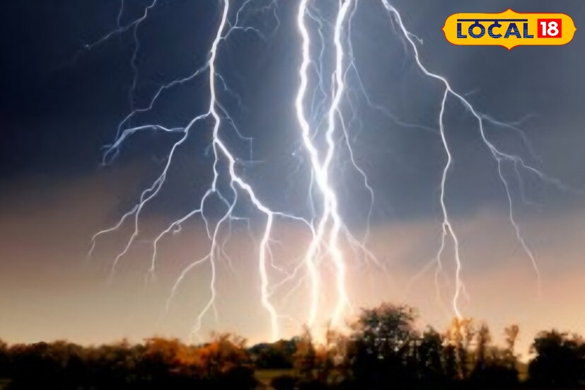 सांगली जिल्ह्यात मेघगर्जनेसह जोरदार पाऊस असून पुढील 24 तास गडगडाटी वादळासह मध्यम पावसाची शक्यता आहे. जिल्ह्यातील कमाल तापमान 34 अंश सेल्सिअस राहिल. 50 ते 60 किलोमीटर प्रतितास वेगाच्या वाऱ्याची शक्यता हवामान विभागाने दिली आहे. 