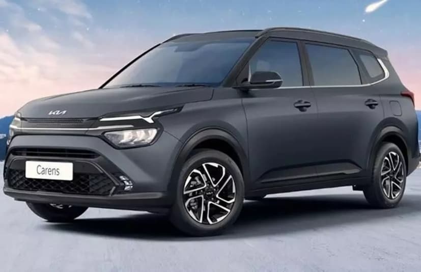 इंजिन डिटेल्स : या कारमध्ये 1.5 लिटर टर्बो पेट्रोल इंजिन आहे जे 157bhp पॉवर आणि 253Nm टॉर्क जनरेट करते. याशिवाय, 1.5 लिटर पेट्रोल इंजिन आहे जे 113bhp पॉवर आणि 143.8Nm टॉर्क जनरेट करते. तिसरा इंजिन ऑप्शन डिझेलमध्ये उपलब्ध आहे, 1.5 लिटर डिझेल इंजिन व्हेरिएंट 113bhp आणि 250Nm टॉर्क जनरेट करतो.