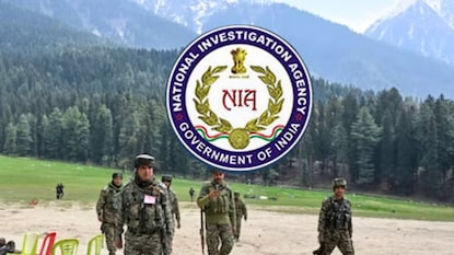 पहलगाम हल्ला प्रकरणी एनआयएला मोठं यश! दोघांच्या मुसक्या आवळल्या, समोर आली धक्कादायक माहिती
पहलगाम हल्ला प्रकरणी एनआयएला मोठं यश! दोघांच्या मुसक्या आवळल्या, समोर आली धक्कादायक माहिती