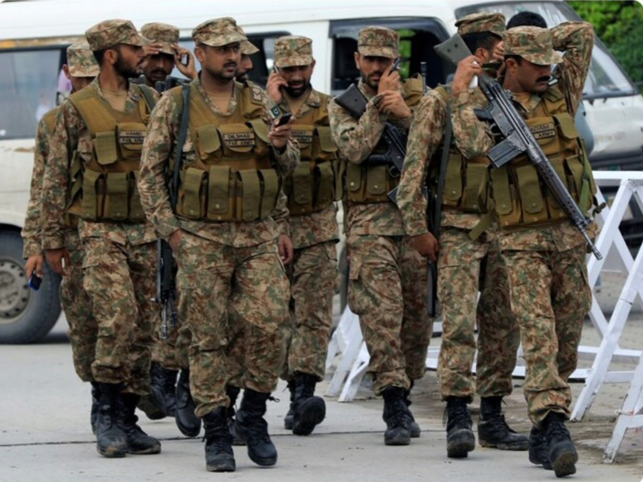 भारताच्या हल्ल्याने थरथरलं पाकिस्तान, लष्कराने केली क्रूरता; स्वत:च्या देशातील 4 निष्पाप मुलांसह आईला ठार मारले