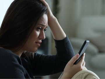 Phone वारंवार हँग होतोय? ही आहे धोक्याची घंटा, लगेच करा महत्त्वाचं काम