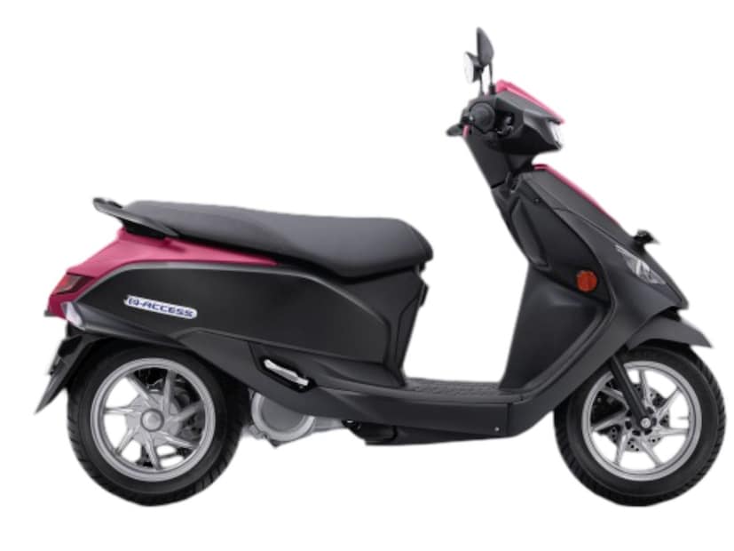 Suzuki e-ACCESS ची पूर्ण डिजिटल टीएफटी स्क्रीन दिली आहे.  ज्यामध्ये   स्पीड, ट्रिप मीटर, राइड मोड, वॉच आणि बॅटरी लेव्हलची माहिती देणारे फिचर्स आहे. यामध्ये यूएसबी चार्जिंग पोर्ट दिलं आहे. या स्कुटरची किंमत अद्याप कंपनीकडून जाहीर करण्यात आली नाही. पण या स्कुटरची किंमतही १ लाखाच्या आत असण्याची शक्यता आहे. या स्कुटरचा थेट सामना हा ओला एस१ स्कुटरशी होणार आहे.