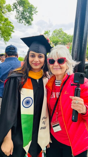 अमेरिकेतील शिकागो येथील इल्लिनॉय इन्स्टिट्यूट ऑफ टेक्नॉलॉजी (IIT, शिकागो) या नामांकित संस्थेने आपल्या प्रत्येक महाविद्यालयातून केवळ सातच विद्यार्थ्यांची निवड करून त्यांना प्रतिनिधित्व करण्याची संधी दिली आहे. या निवडीत नागपूरच्या शाहाना फातिमाचा समावेश झाला असून, सायबरसुरक्षा क्षेत्रात तिच्या उल्लेखनीय कामगिरीमुळे ही निवड करण्यात आली आहे.