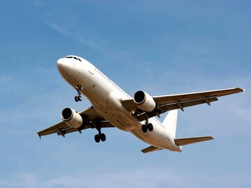 53 सेकंदात एका ठिकाणाहून दुसऱ्या ठिकाणी पोहोचा, जगातील सर्वात छोटा विमान प्रवास