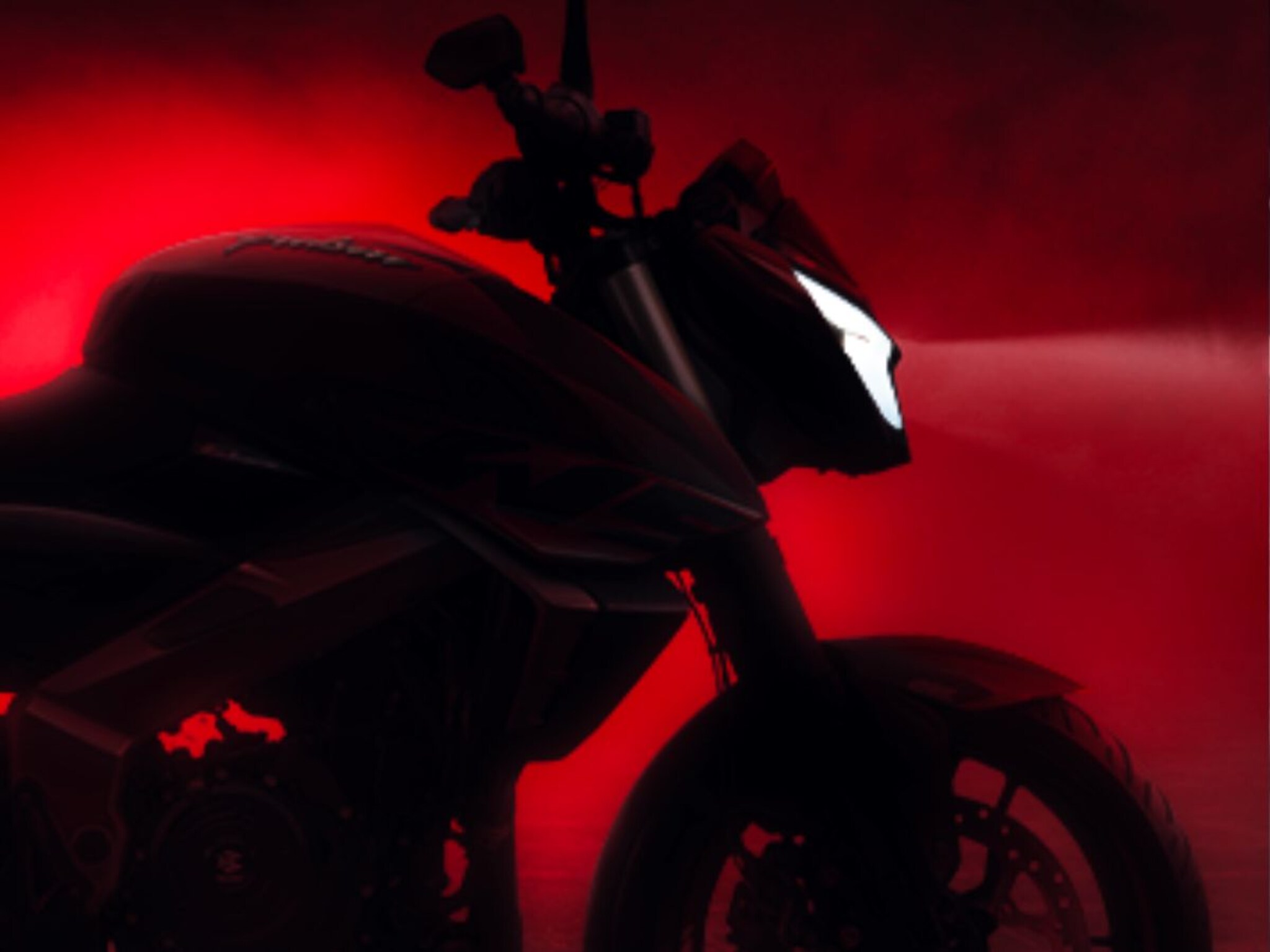 Bajaj चा मोठा धमाका, बुलेटपेक्षा जास्त ताकदीची आणली BIKE, किंमतही कमी