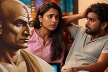 चाणक्यनीती : यामुळे अडचणीत येतात महिला, कुटुंबालाही सहन करावा लागतो त्रास