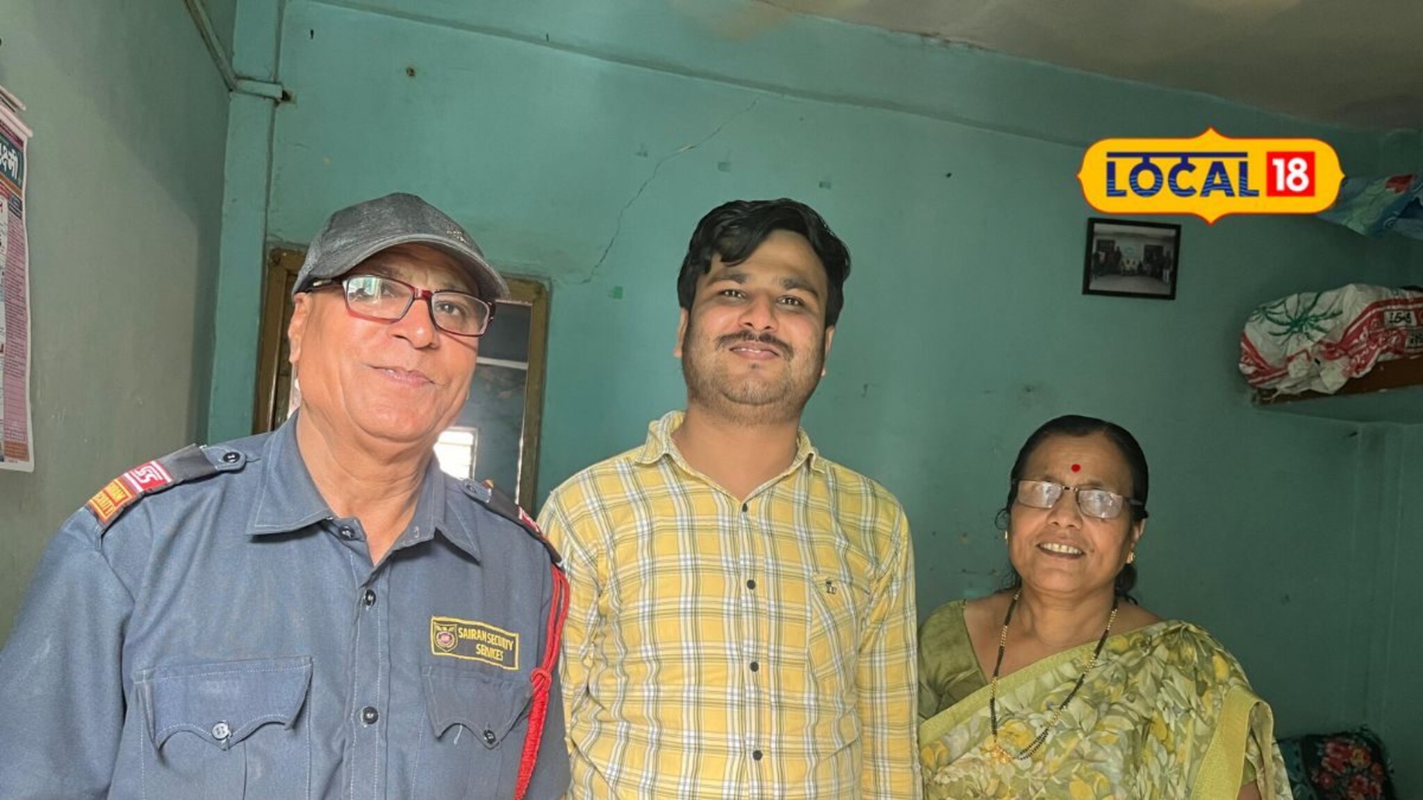 Success Story: बापाच्या टाचा झिजल्या, आईच्या हाताची सालं गेली, मुलाने कष्टाचे पांग फेडले, अमेरिकेतून मिळाली मोठी संधी