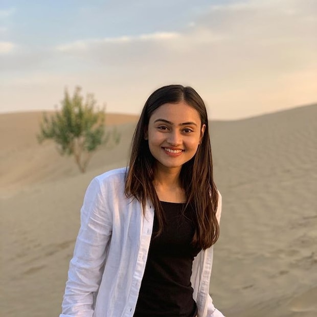 २९ वर्षीय ही सुंदर अभिनेत्री अलीकडेच अजय देवगण आणि आर. माधवनसारख्या मोठ्या अभिनेत्यांसोबत ‘शैतान’ या हिंदी सिनेमात झळकली. पण ती पुन्हा एकदा प्रसिद्धीच्या झोतात आली आहे ते तिच्या एका धाडसी कबुलीमुळे.