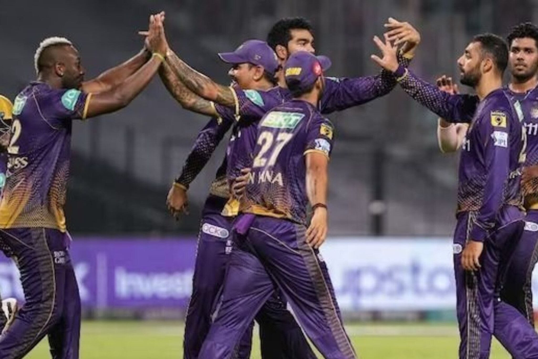 IPL मधून 26 कोटी घेतले, तरी KKR चा ऑलराऊंडर गेला पाकिस्तानच्या दारात!