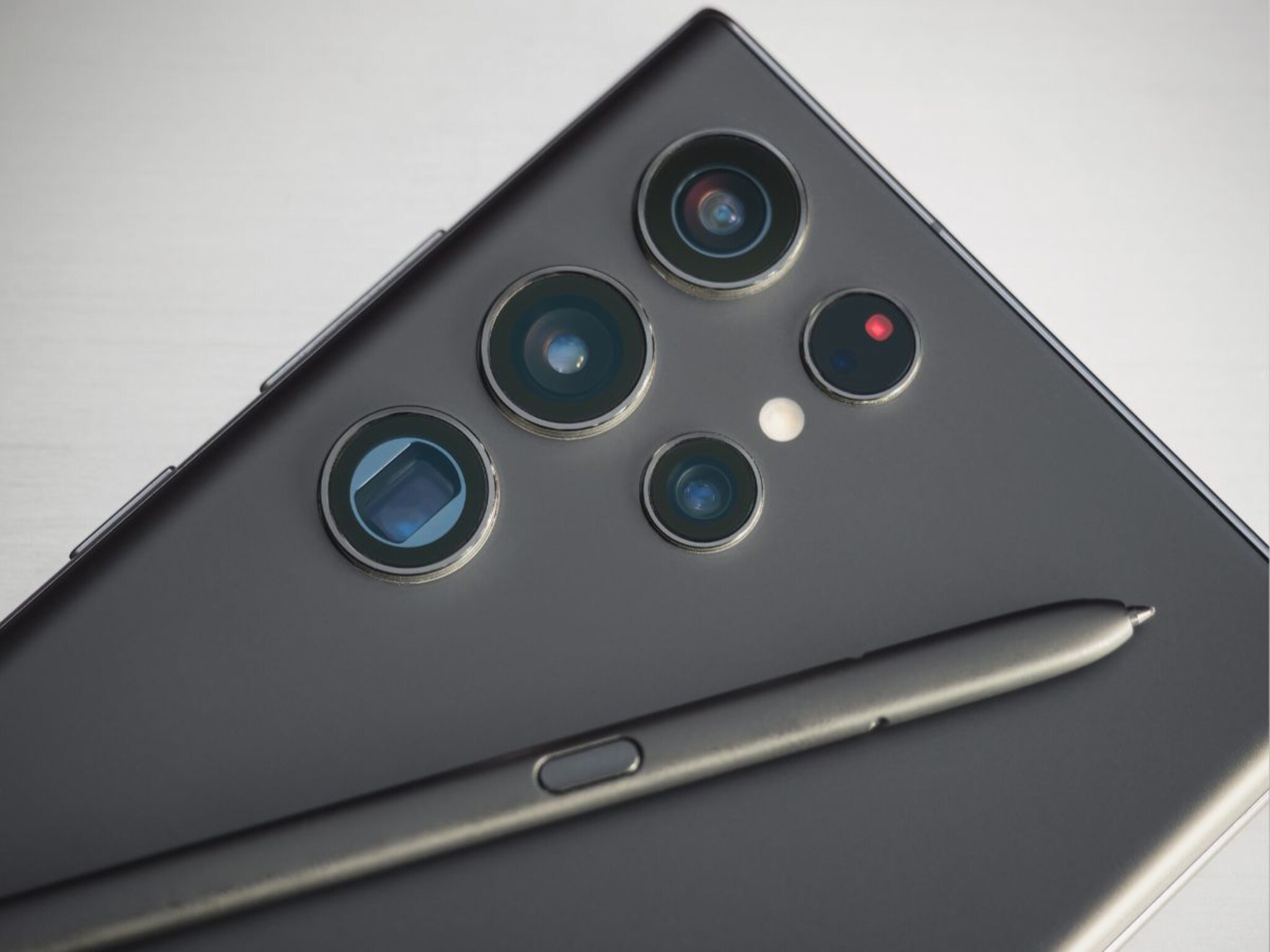 iphone सारखे भारी फोटो तेही 20,000 रुपयांच्या बजेटमध्ये, बॅटरीही तगडी 5 फोन सर्वात बेस्ट