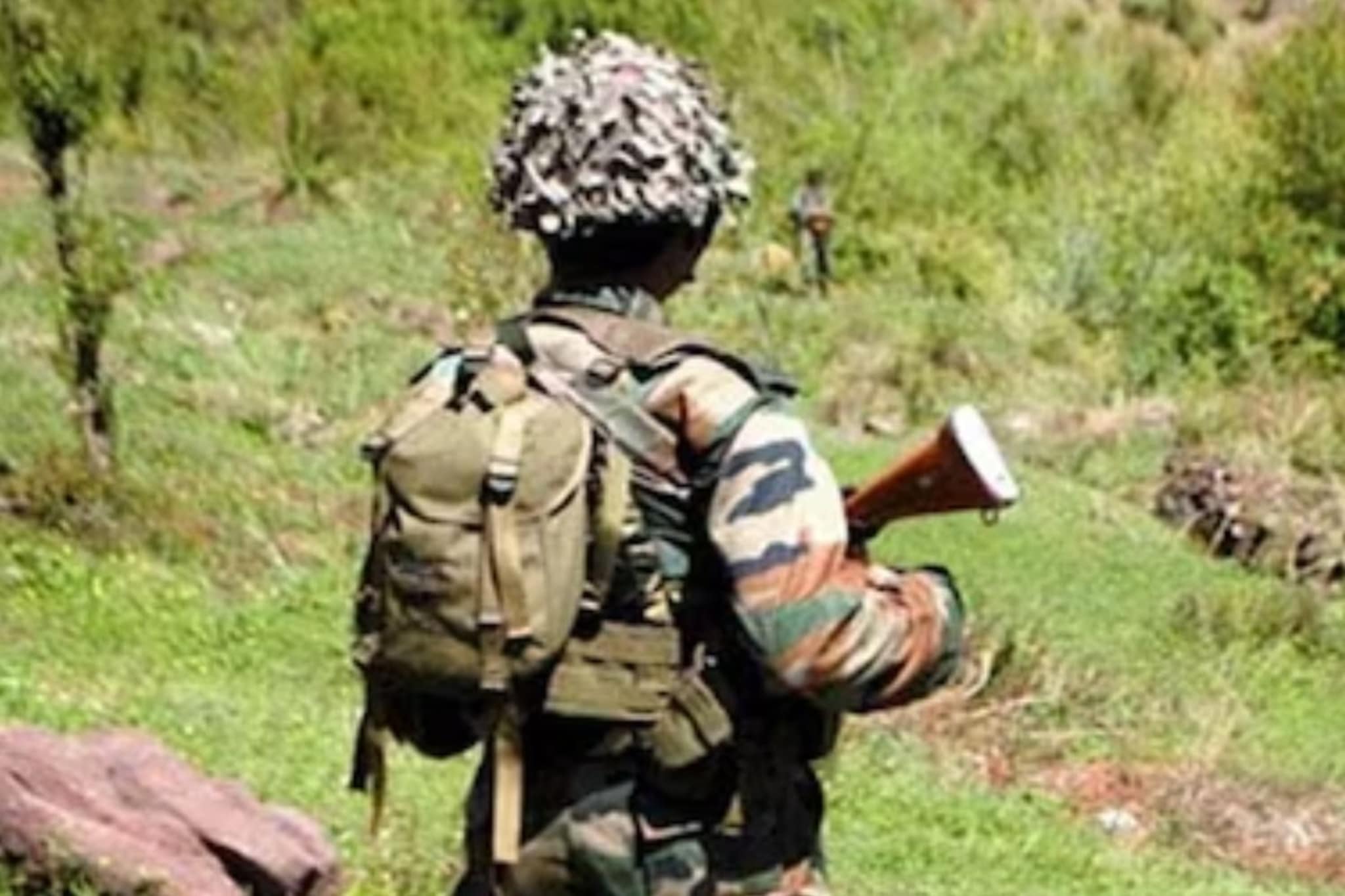 पुलवामात सुरक्षा दलाची दहशतवाद्यांसोबत चकमक, एका दहशतवाद्याचा खात्मा