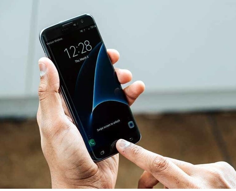 अशा प्रकारे सेटिंग्ज बदला : यासाठी, प्रथम तुमच्या फोनच्या सेटिंग्जमध्ये जा. तेथे खाली स्क्रोल करा आणि गुगल सेक्शनमध्ये जा. येथे तुम्हाला गुगल सर्व्हिसेस आणि प्रेफरन्सेस नावाचा पर्याय मिळेल.