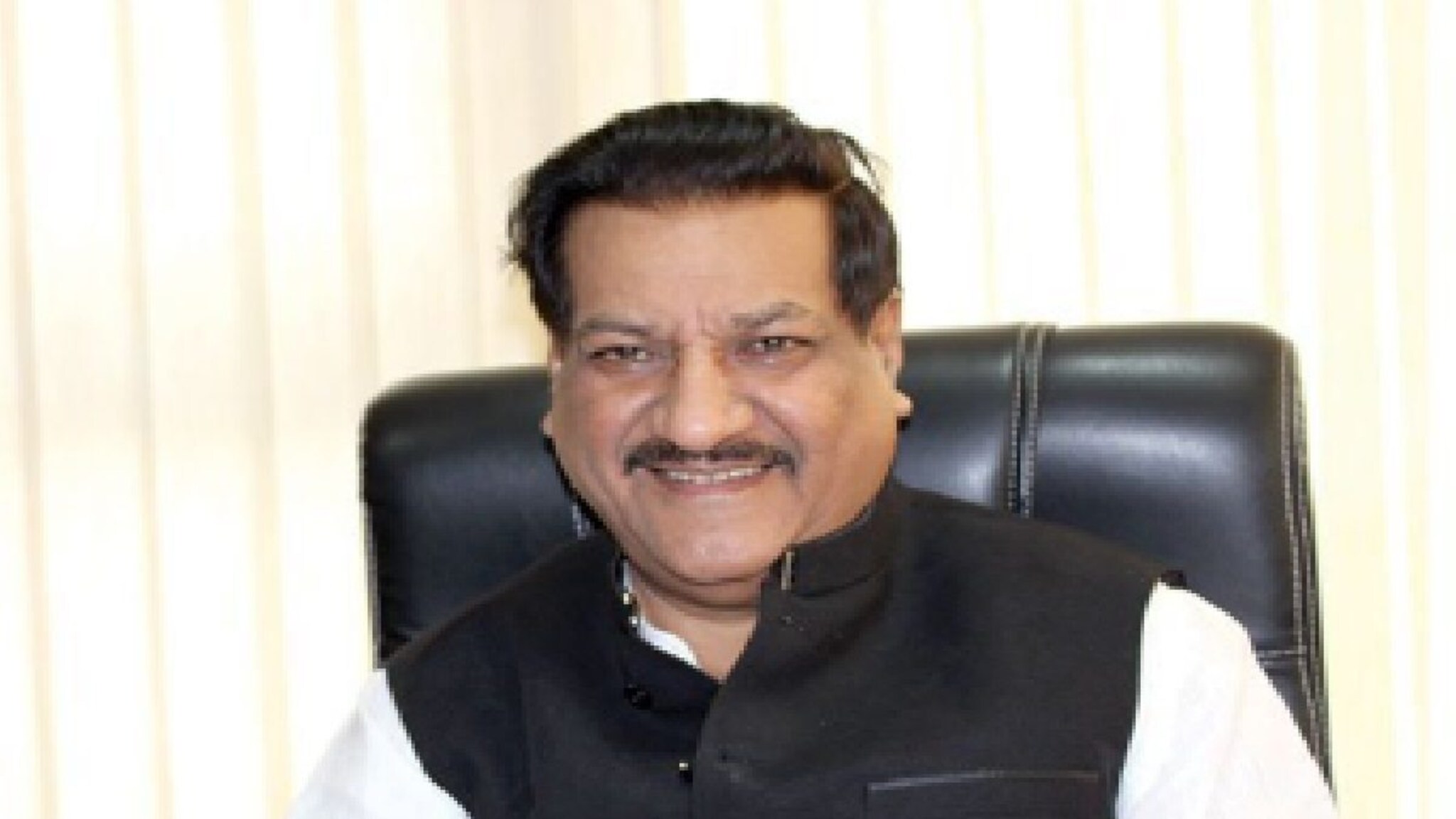 भाजपचा जिल्हाध्यक्ष बदलला, काँग्रेसनेही निर्णय घेतला, पृथ्वीराजबाबांनी नाव ठरवलं?