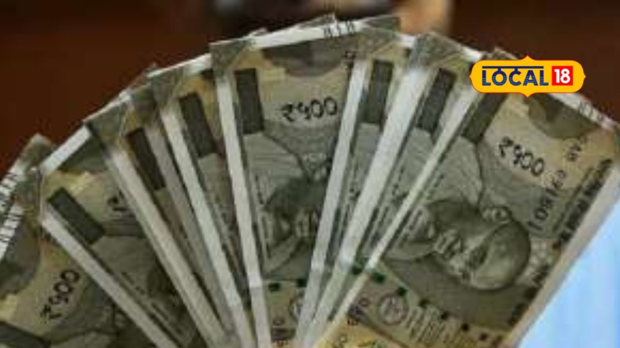 Success Story : शिक्षण सुरू असतानाच तरुण व्यवसायाकडे वळला, वर्षाला 7 लाख कमाई, काय आहे फॅार्म्युला?