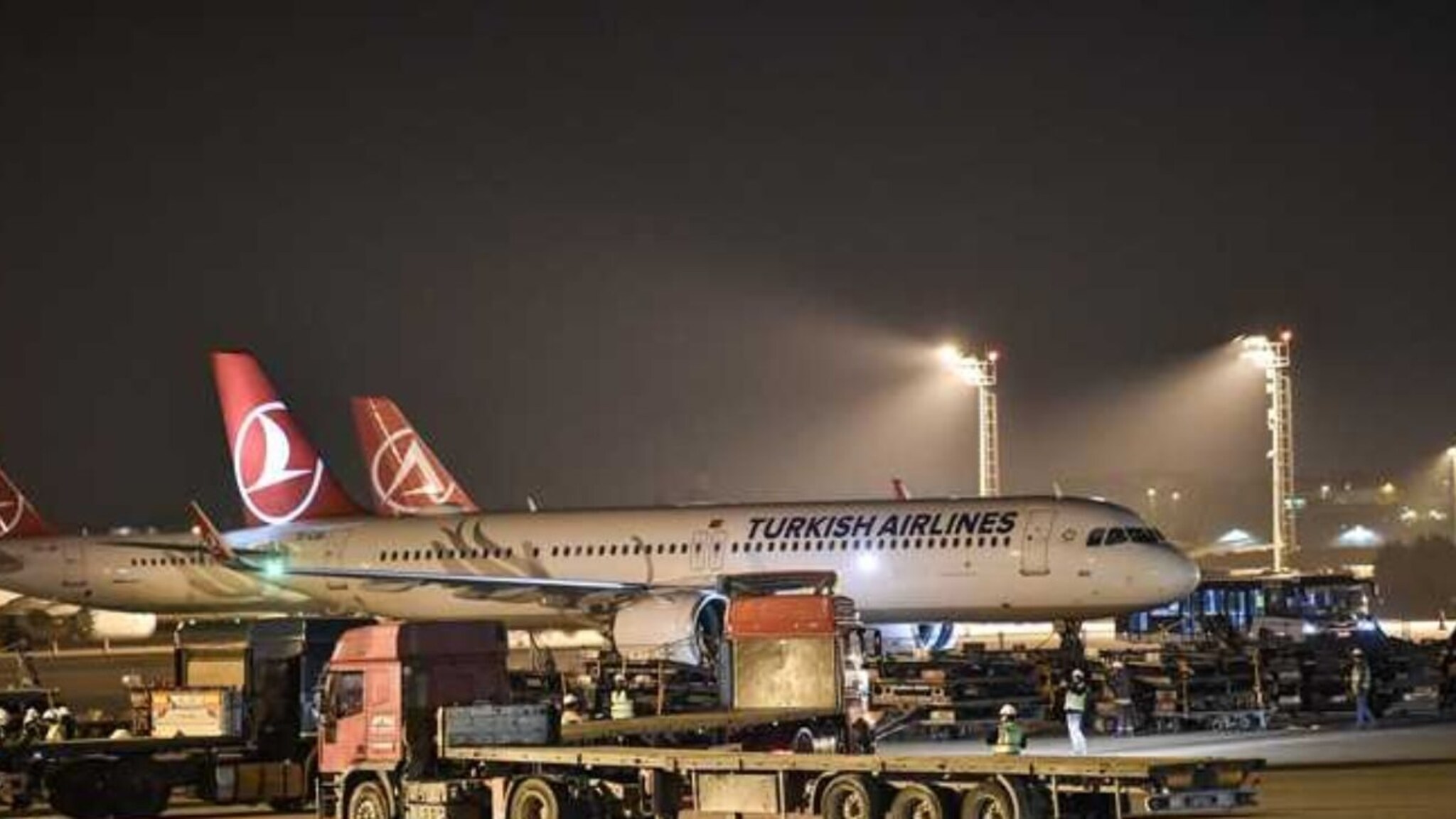 Ind vs Pak: भारताचा आणखी एक शत्रू वाढला? 'या' देशाचं विमान गुपचूप पाकिस्तानात झालं लँड