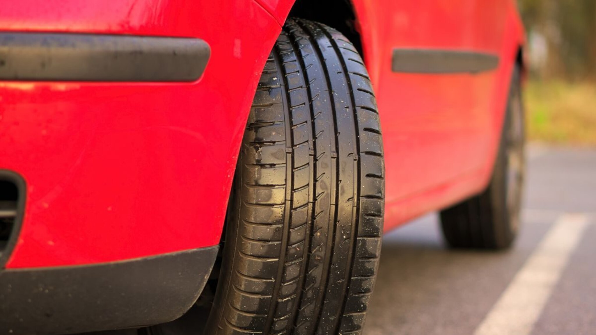 हिवाळ्यात अशी घ्या कारच्या टायर्सची काळजी! होईल मोठा फायदा