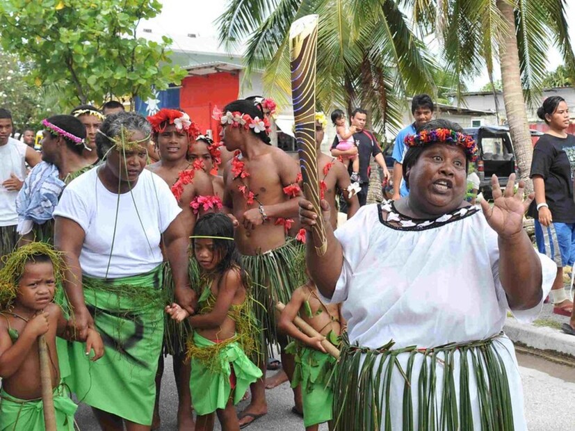 याशिवाय, प्रत्येक देशाचे सरकार आपल्या लोकांसाठी विविध सुविधा पुरवते, जेणेकरून ते शांततेने जगू शकतील. साधारणपणे, जगातील प्रत्येक देश किंवा राज्याची एक राजधानी असते, जिथे सर्व प्रशासकीय कामे चालतात. सरकारची मुख्य कार्यालयेही तिथेच असतात.