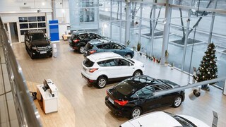 कार शोरुम 