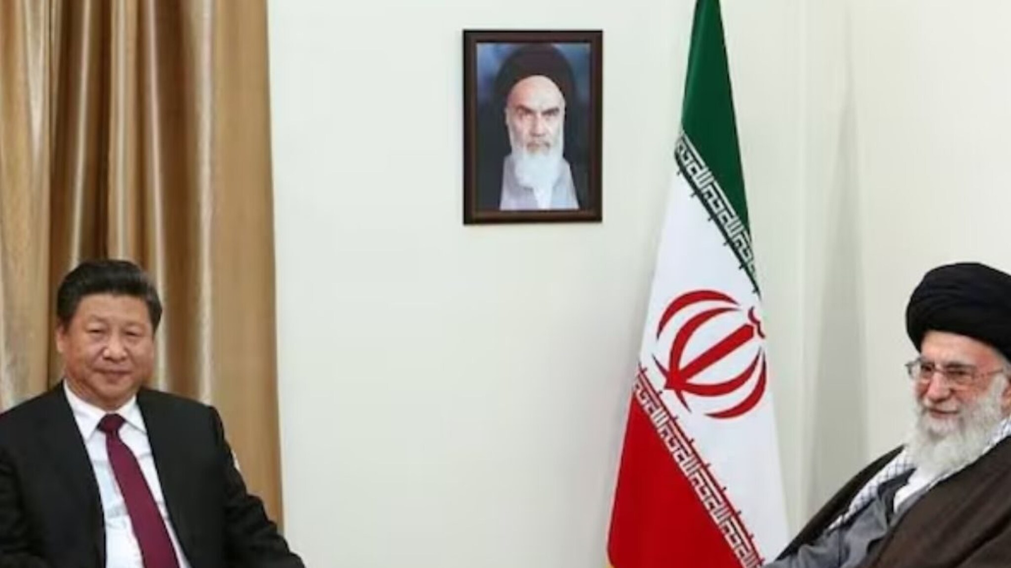 Israel Iran Conflict: इस्रायल-इराण संघर्षात चीनची एन्ट्री,  तेहरानमध्ये चिनी विमानं दाखल, अमेरिकेला चॅलेंज!