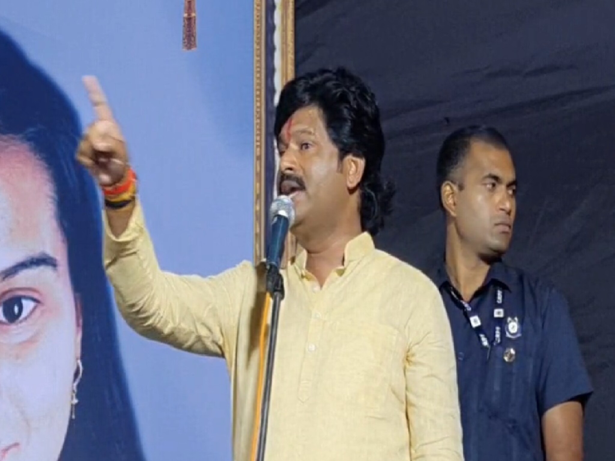 धर्मांतरासाठी येणाऱ्यांचा सैराट करा,११ लाख बक्षीस, पोलिसांचे मी बघून घेईन: पडळकर