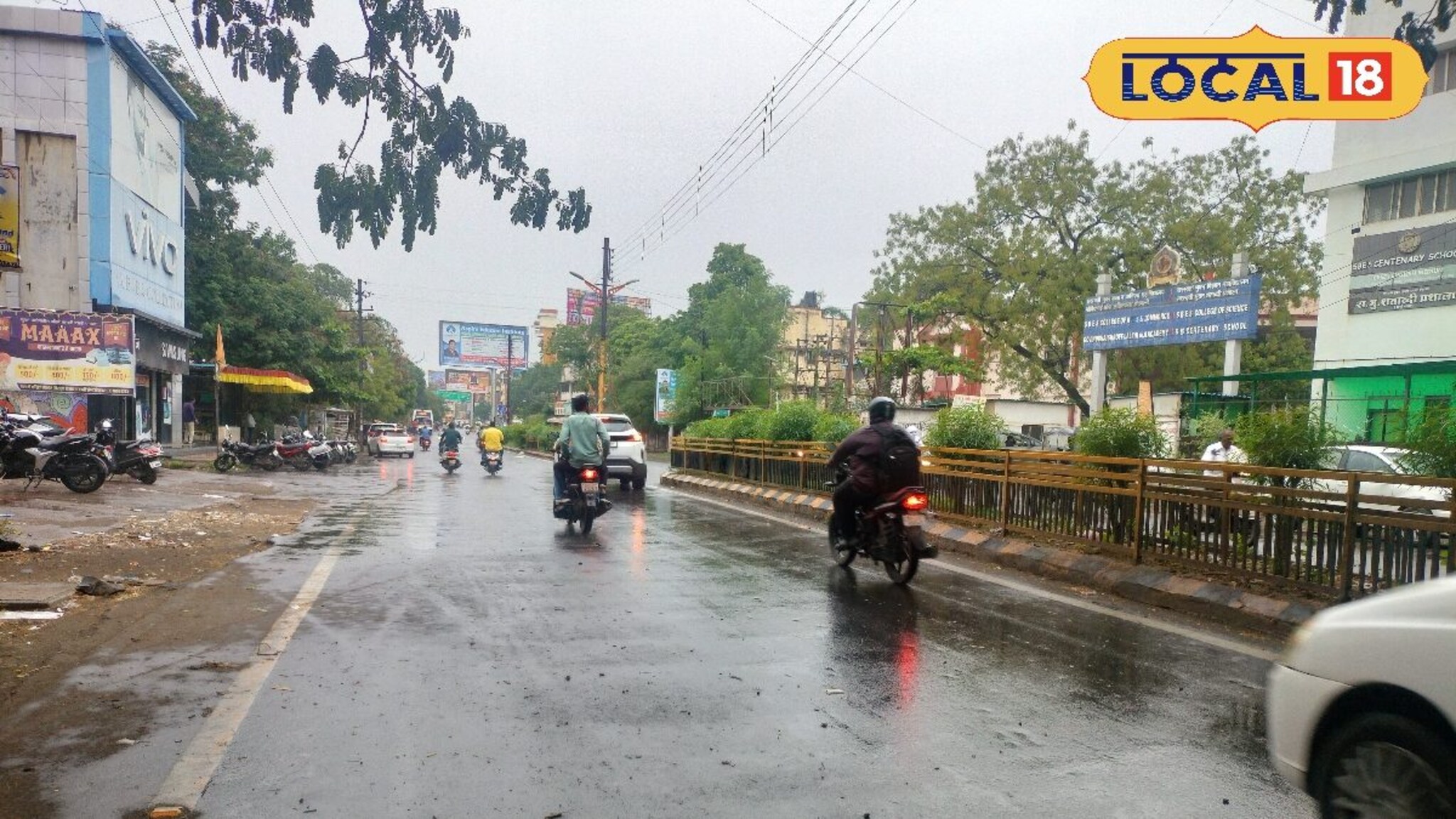 Marathwada Rain: मराठवाड्यात वारं फिरलं, संभाजीनगरसह 3 जिल्ह्यांत वादळी पावसाचा इशारा, 24 तास कोसळणार
