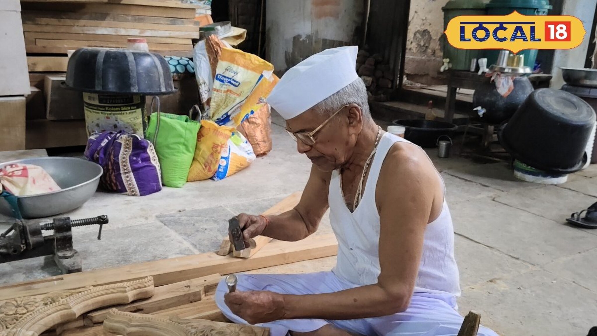 आता आमची गरज राहिली नाही, मग जगायचं कसं? शेती अवजारे बनवणाऱ्यांवर का आली अशी वेळ?