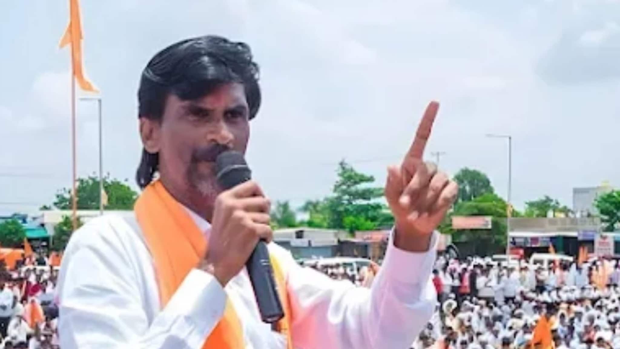 अंतरवालीत हजारो मराठा बांधव दाखल, कोर्टाच्या मनाईनंतरही जरांगे मुंबईकडे कूच करणा