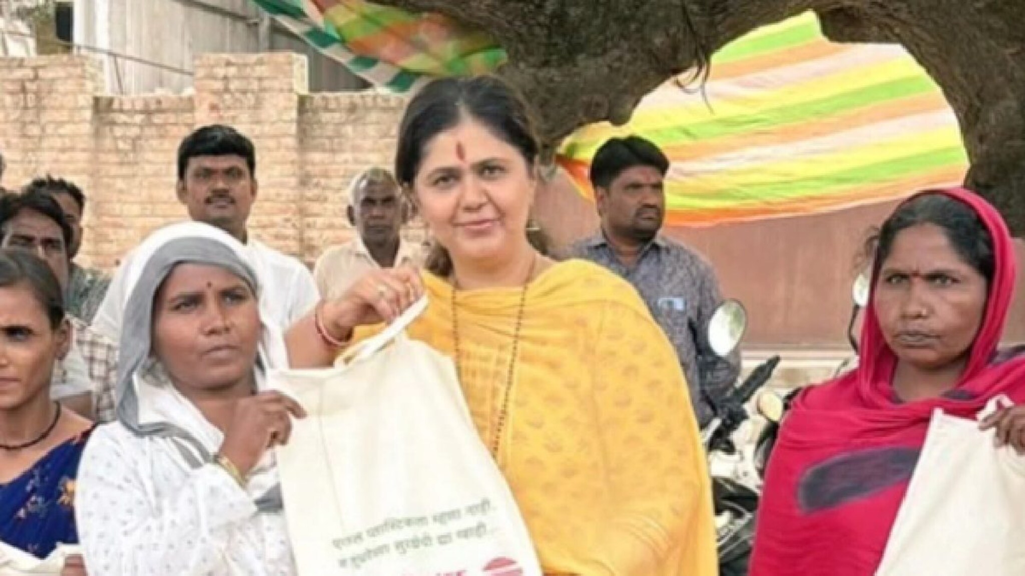 प्लास्टिक नाही म्हणजे नाही... सुरुवात परळीपासून, पंकजा मुंडेंची घोषणा